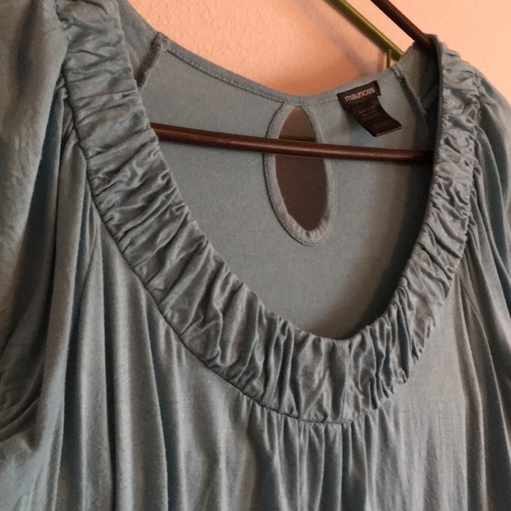 Light teal blouse - Picture 3 of 3